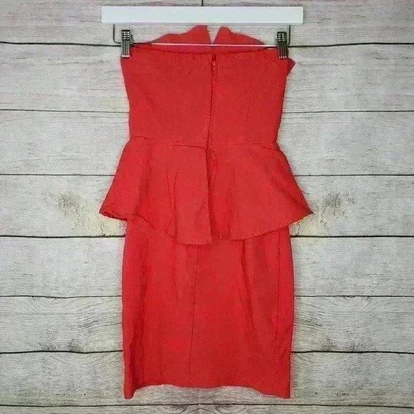 LULUS Exclusive Forget Me Notch Strapless Red Dress peplum waist size small - Picture 3 of 9